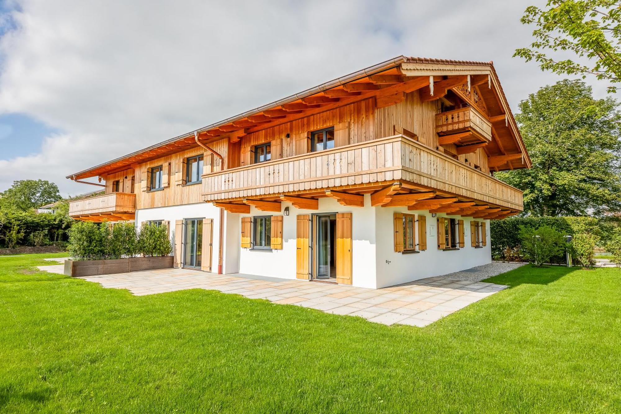 Graf Chiemo Suites - Direkt Am Chiemsee Mit Separatem Seezugang Химинг Экстерьер фото