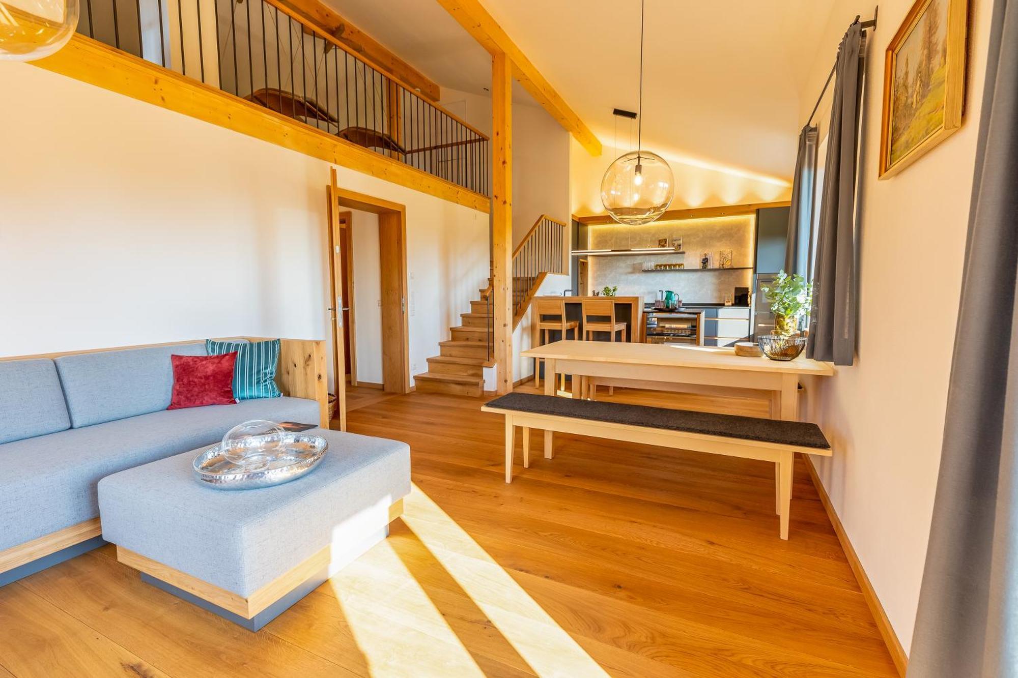 Graf Chiemo Suites - Direkt Am Chiemsee Mit Separatem Seezugang Химинг Экстерьер фото
