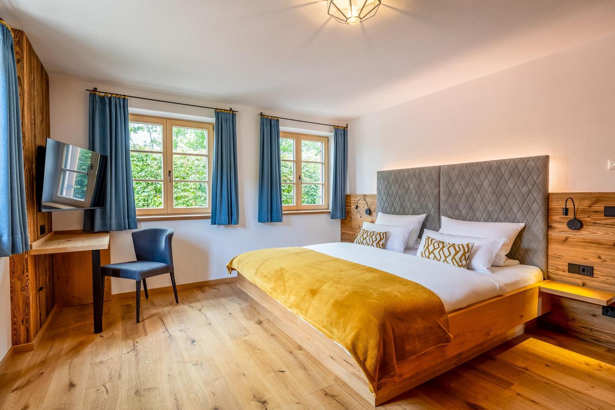 Graf Chiemo Suites - Direkt Am Chiemsee Mit Separatem Seezugang Химинг Экстерьер фото