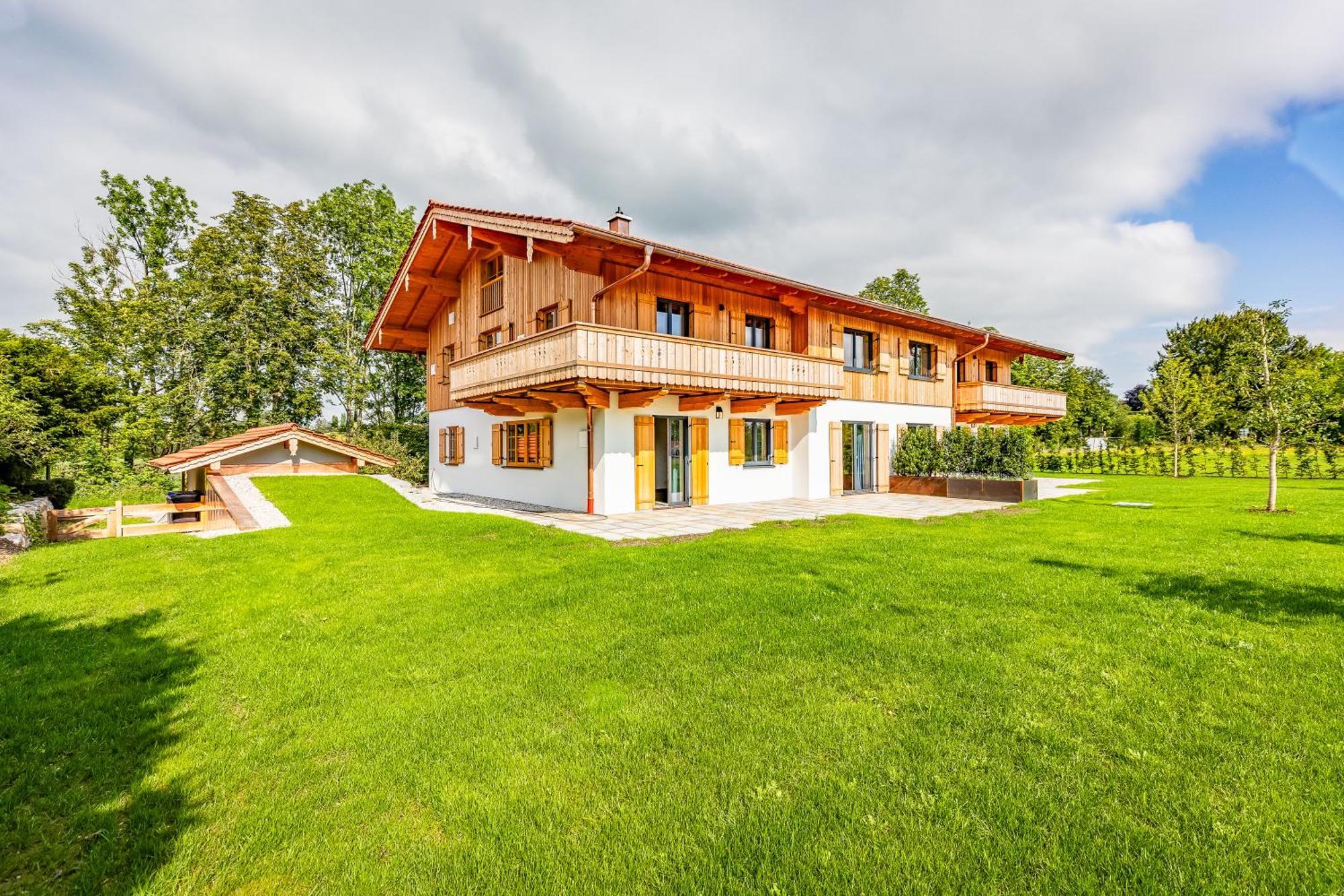 Graf Chiemo Suites - Direkt Am Chiemsee Mit Separatem Seezugang Химинг Экстерьер фото
