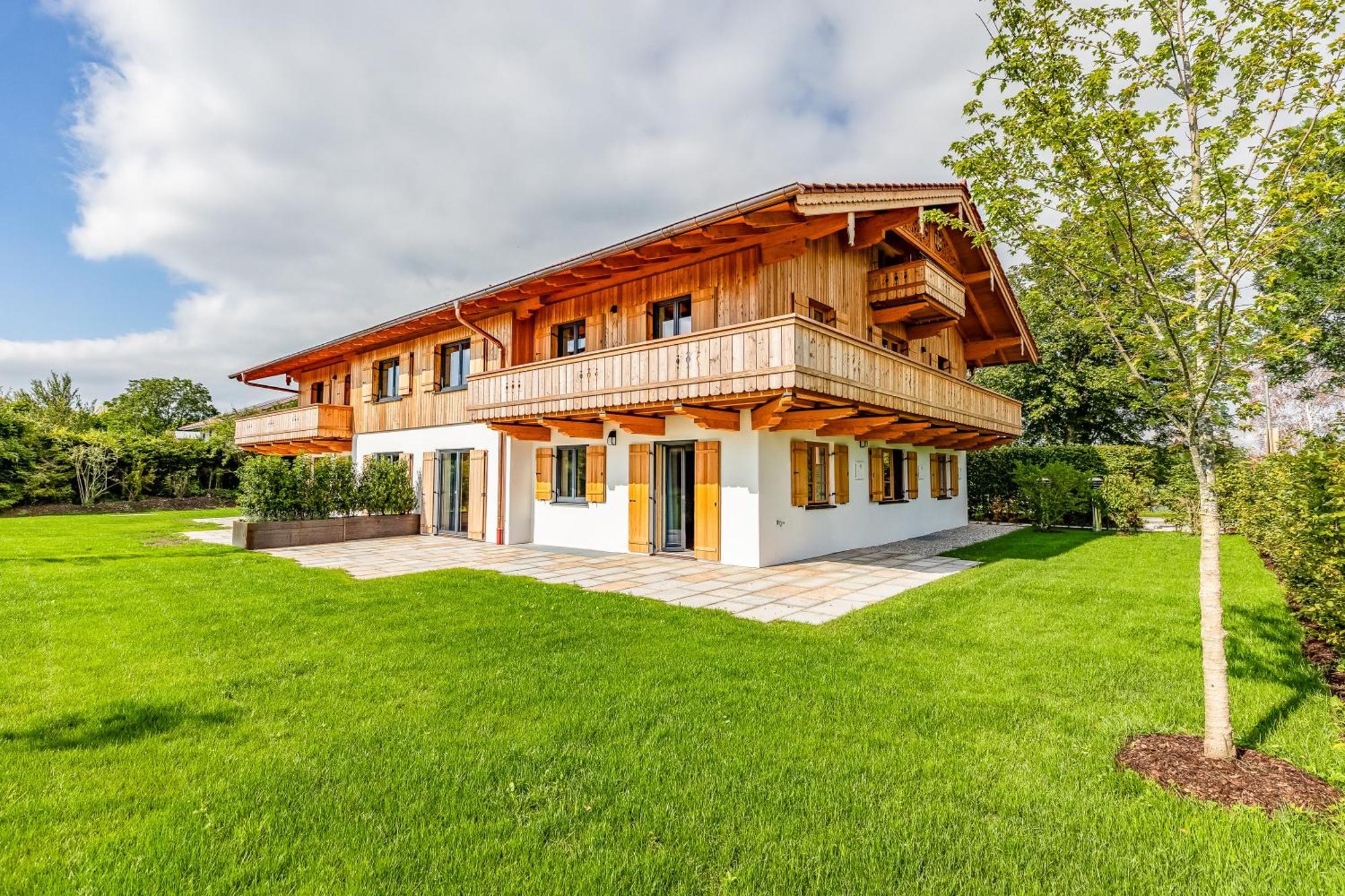 Graf Chiemo Suites - Direkt Am Chiemsee Mit Separatem Seezugang Химинг Экстерьер фото